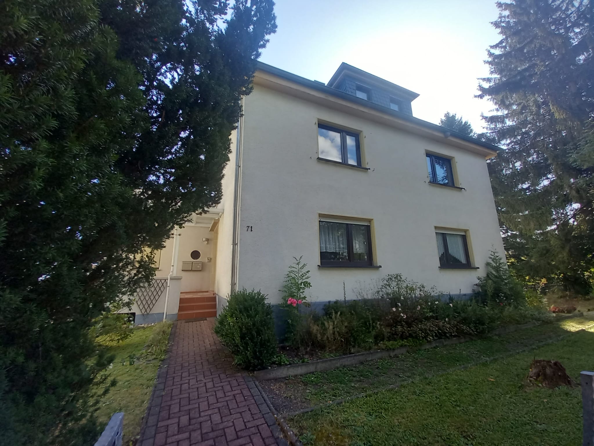 Auch fürs Alter geeignet! Eigentumswohnung und Doppelgarage in idyllischer Wohnlage 2013 TOTALSANIERT Garten und toller Ausblick